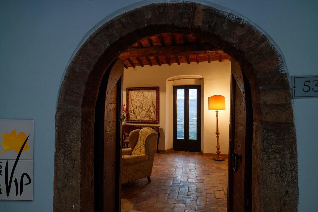 Relais Borgo Lizori Country House Campello sul Clitunno Exterior foto